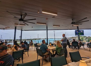texas/gulf-coast/bar/blue-lagoon-bar-grill