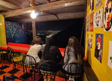 ecuador/quito/bar/bar-palo-santo-guapulo