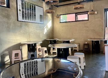 south-korea/jeju-city/aewol/bar/aewolsuljib