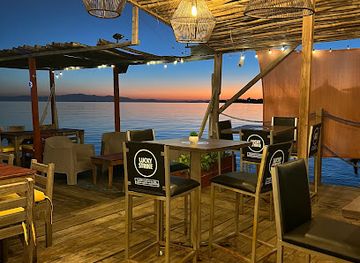 honduras/utila/bar/mister-buddha