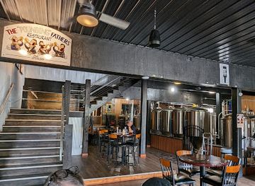 south-dakota/mount-rushmore/bar/mt-rushmore-brewing-company-pounding-fathers-restaurant