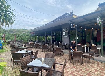 singapore/pulau-ubin/bar/frienzie-bar-bistro