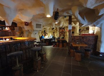 liechtenstein/furstin-gina-weg/bar/gitziholl