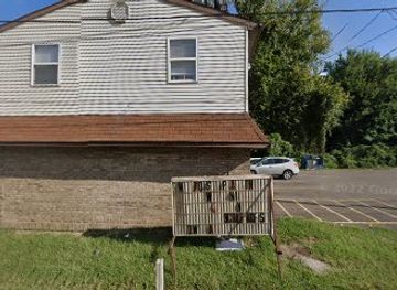 west-virginia/huntington/bar/larae-s