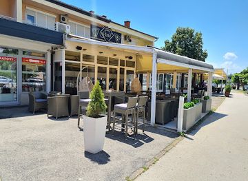 bosnia-and-herzegovina/doboj-region/bar/nargila-caffe-bar-gold