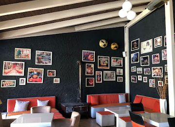 albania/mallakastra/bar/halloween-bar-cafe