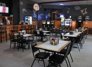 iowa/backbone-state-park/bar/td-s-sports-bar-grille-llc