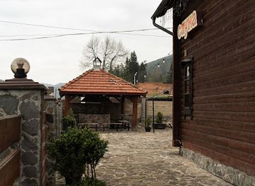 ukraine/vorokhta/bar/oksamyt