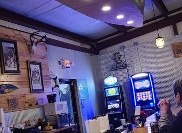 louisiana/sabine-national-wildlife-refuge/bar/archibalds-dockside-bar