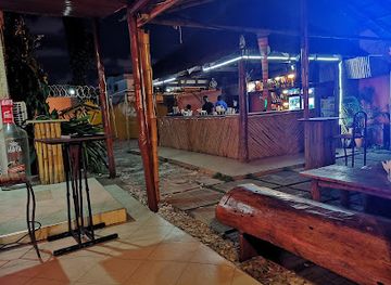 ghana/accra/bar/the-woods