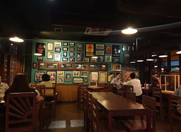 myanmar-burma/central-myanmar/bar/byblos-pub-grill
