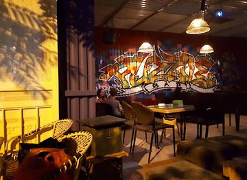 vietnam/hanoi/tay-ho-district/bar/puzzle