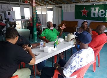 barbados/animal-flower-cave/bar/candales-outback