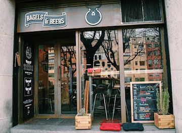 spain/girona/bar/bagels-beers