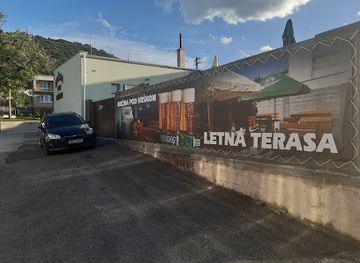 slovakia/zahorie/bar/hostinec-pod-vrskom