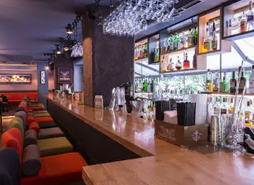 The Martini Food & Cocktails