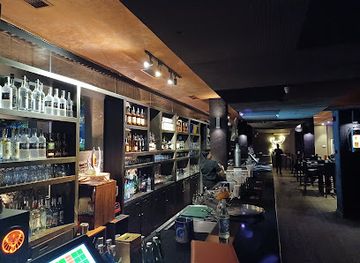 sri-lanka/wet-zone/bar/the-long-bar