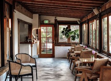 california/los-angeles/malibu/bar/calamigos-beach-club-restaurant-lounge