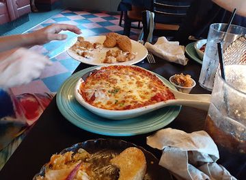 michigan/warren-dunes-state-park/bar/d-agostinos-navajo-bar-and-grille