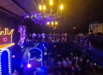 indonesia/manado/bar/blue-castle-bar-lounge