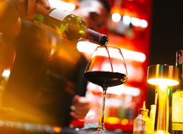 thailand/samut-prakan/bar/red-whiskey-and-wine-bar