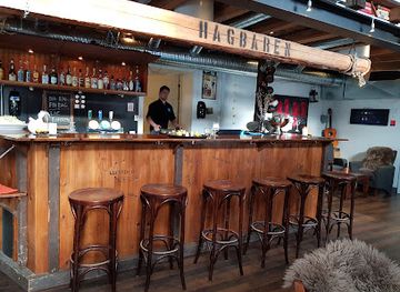 norway/lofoten/bar/live-lofoten-pub-hagbaren