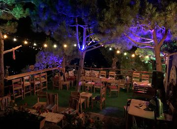 lebanon/bcharre/bar/snoobar