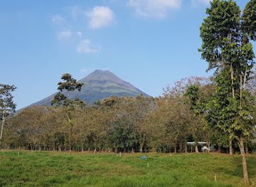 costa-rica/arenal-volcano-area/bar/magic-sport-bar-magic-mountain-hotel