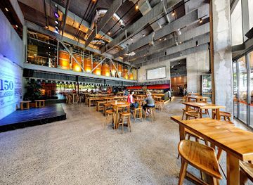 australia/brisbane/south-bank/bar/the-charming-squire