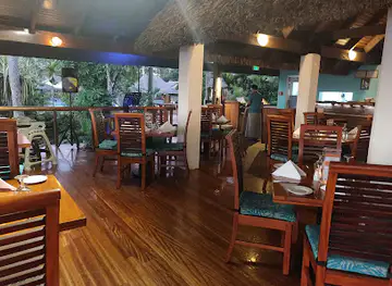 Sundowner Bar & Grill