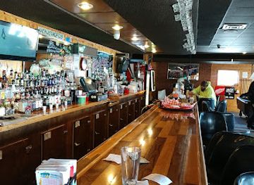 michigan/northern-michigan/bar/northshore-lounge-llc