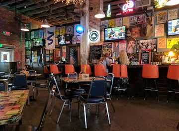 mississippi/the-black-prairie/bar/hey-joe-s-burgers-beer