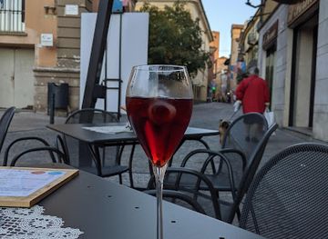 italy/roero/bar/porta-san-rocco-alba-wine-shop-cantina-massimo-rivetti