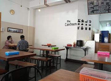 brunei/tutong-district/bar/the-canteen