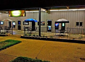 Ernie's Bar