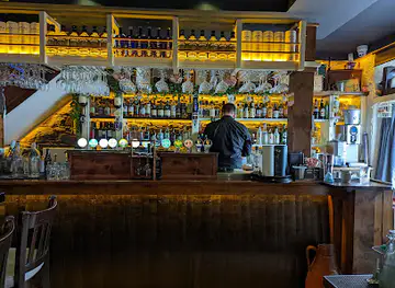 James Long Gastro Pub