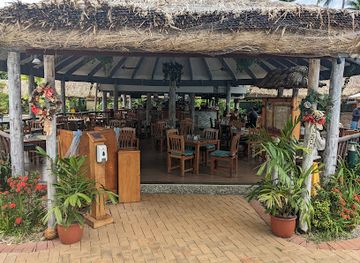 fiji/coral-coast/bar/baravi-poolside-restaurant-and-bar