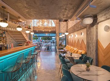 greece/samos/bar/solid-all-day-spot