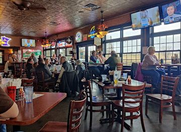 minnesota/rochester/bar/whistle-binkies-on-the-lake