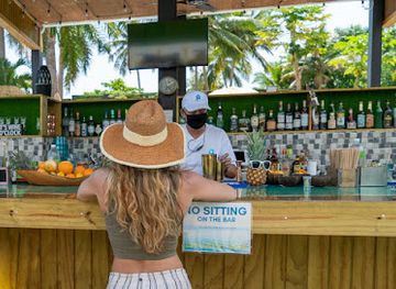 puerto-rico/rincon/bar/aqua-pool-bar-rincon