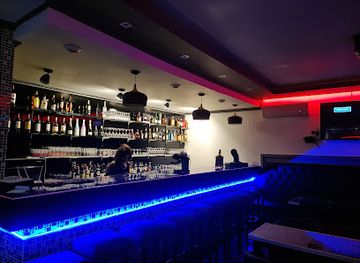 gabon/nyanga-province/bar/the-black-moon