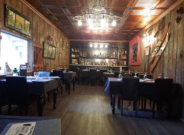 virginia/george-washington-and-jefferson-national-forests/bar/cat-owl-steak-seafood