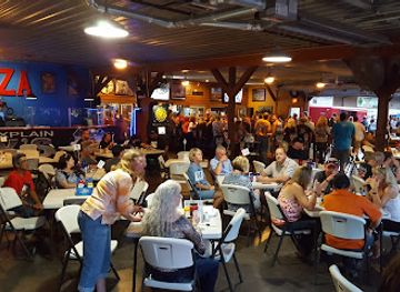 illinois/mississippi-palisades-state-park/bar/poopy-s-pub