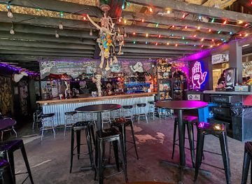 north-carolina/asheville-area/bar/the-odd