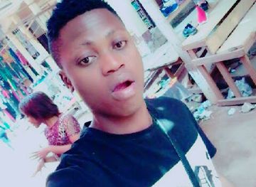 central-african-republic/mambere-kadei/bar/malhonnete-bar-chez-tanguy-la-poire-brute