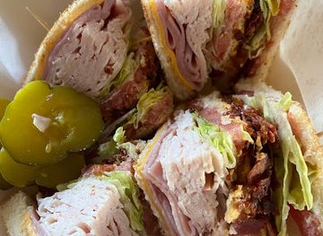 alabama/lake-martin/bar/bluffs-daiquiri-bar