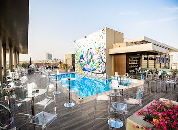 jordan/ma-an-plateau/bar/glo-rooftop-bar-lounge