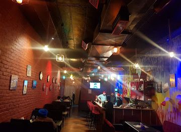 india/amritsar/bar/hooters-indian-restro-bar-best-family-restaurant-in-amritsar-best-cafe-in-amritsar-best-restaurant-in-amritsar