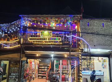 nepal/chitwan/sauraha/bar/cowboy-pub