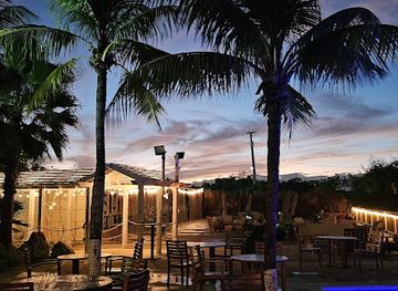 turks-and-caicos-islands/turtle-cove-marina/bar/the-abandoned-bar